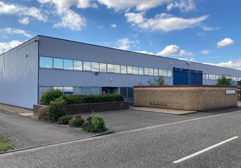 1-6 Holkham Rd, Peterborough for lease - Building Photo - Image 3 of 3