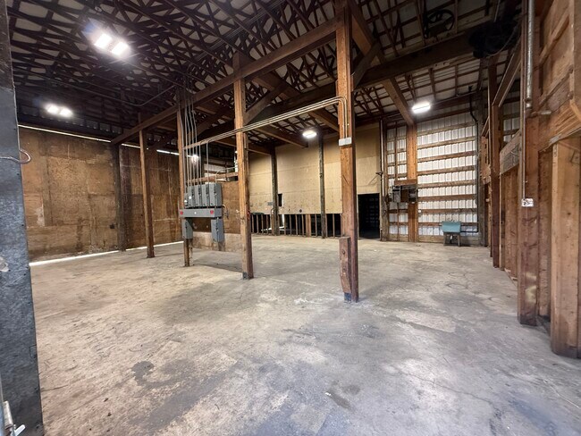 Plus de détails pour 2032 S O St, Port Angeles, WA - Industriel à louer