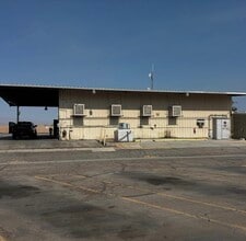 5006 E Calle San Raphael, Palm Springs, CA for lease Building Photo- Image 2 of 8