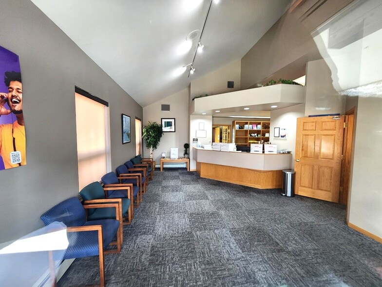 7515 W Yale Ave, Denver, CO for lease - Interior Photo - Image 2 of 21