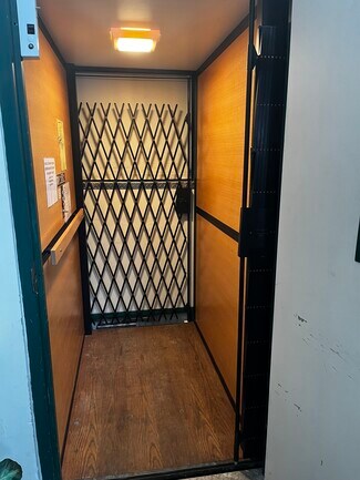 Plus de détails pour 49 Jefferson St, Phoenix, NY - Bureau à louer