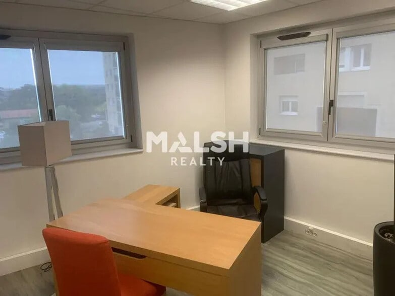 Bureau dans Caluire-et-Cuire à vendre - Photo intérieure - Image 3 de 24