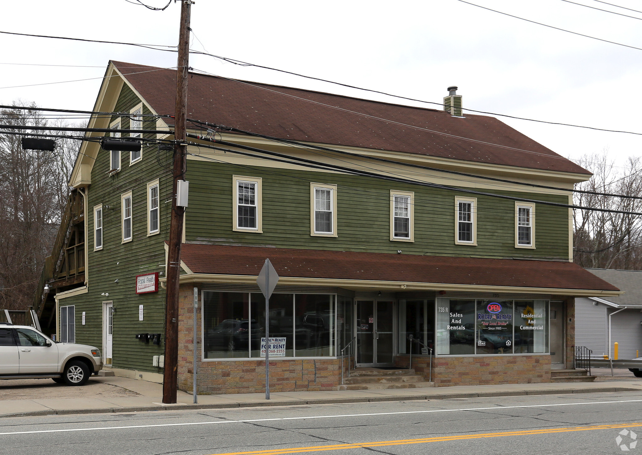 733-735 Main St, West Warwick, RI à vendre Photo principale- Image 1 de 1