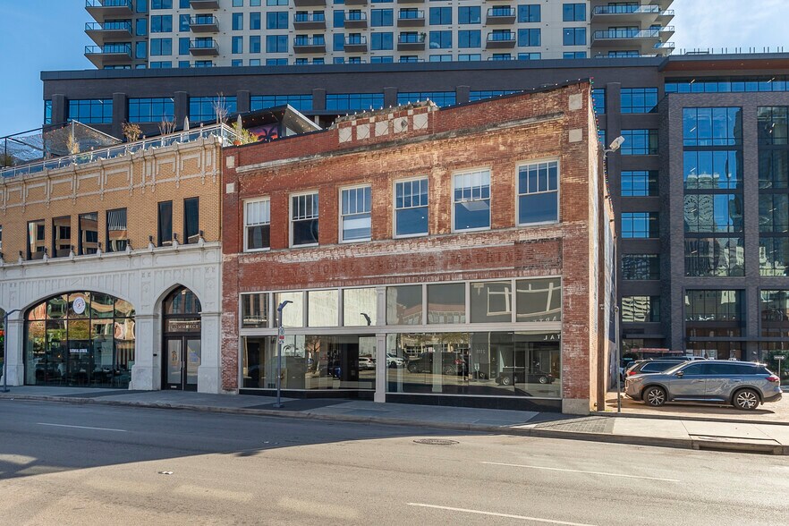 2112 Commerce St, Dallas, TX à louer - Photo du bâtiment - Image 1 de 5