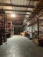 15622-15642 Producer Ln, Huntington Beach, CA à louer Photo intérieure- Image 2 de 4