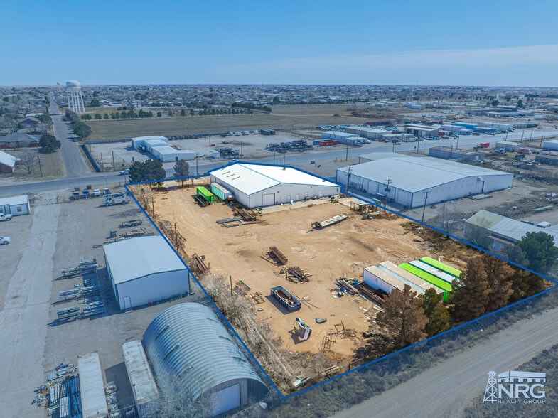 507 Mustang Dr, Andrews, TX for lease - Building Photo - Image 2 of 11