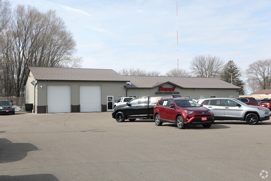 559 U.S. 10, Saint Cloud, MN for sale - Primary Photo - Image 1 of 2