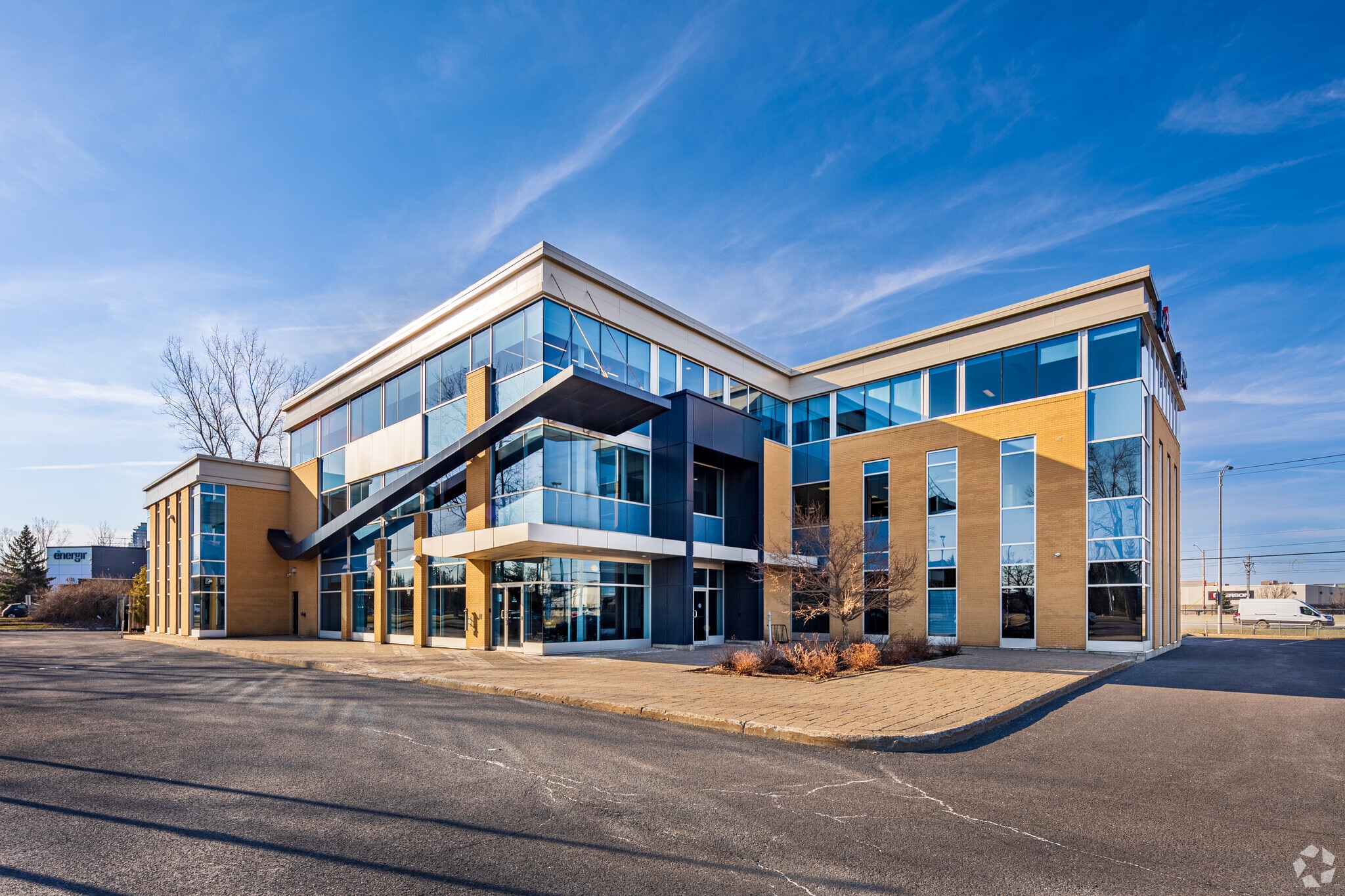 4255 Boul Lapinière, Brossard, QC for lease Building Photo- Image 1 of 21
