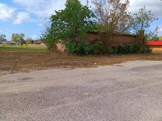 Plus de détails pour 1321 E Mulberry St, Angleton, TX - Industriel à vendre
