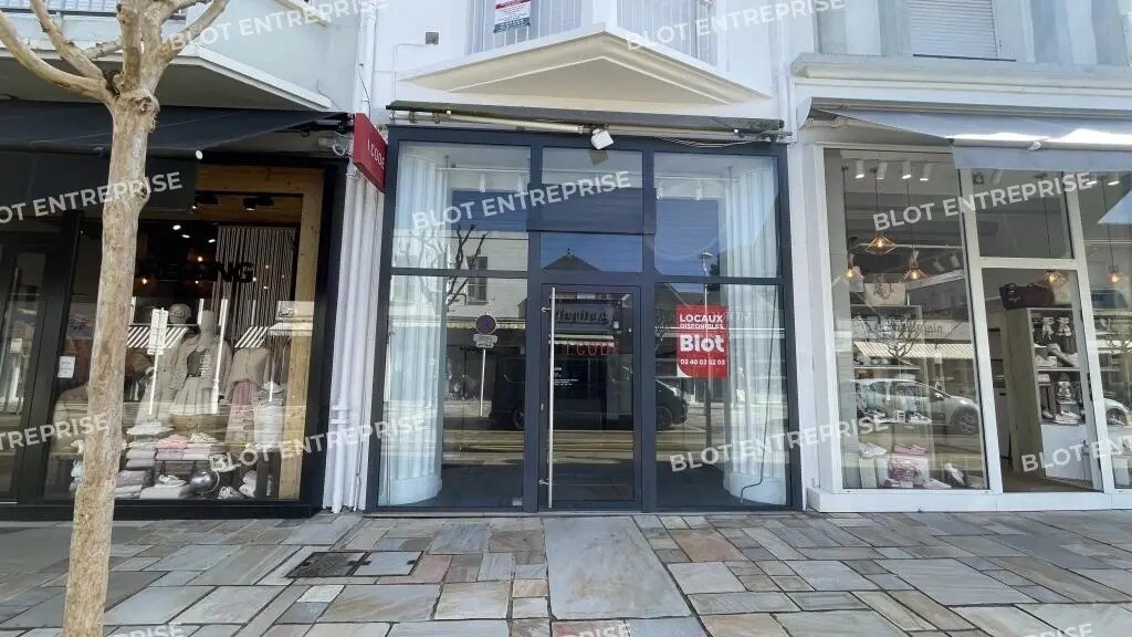 Commerce de détail dans La Baule-Escoublac à louer Photo principale- Image 1 de 8