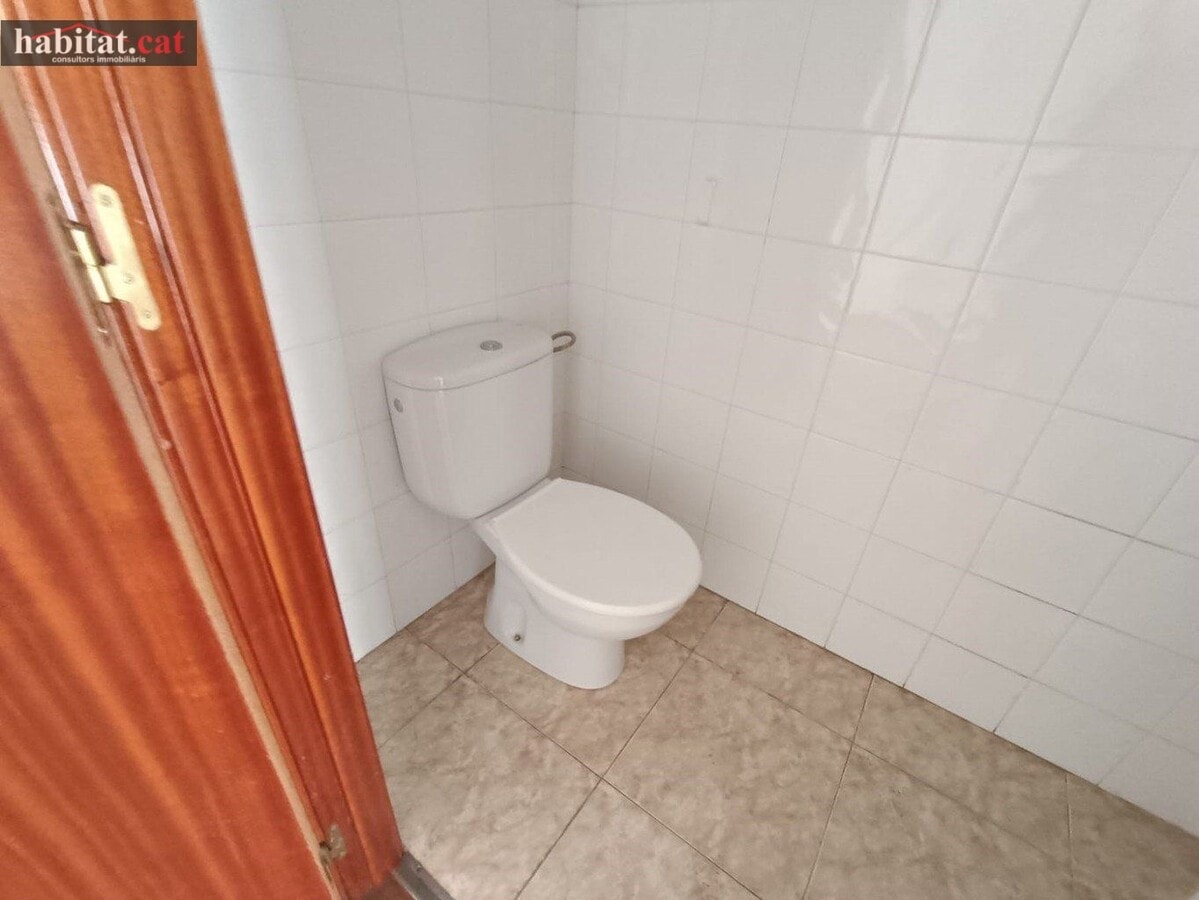 Vilanova i la Geltrú, BAR 08800 -  -  - Interior Photo - Image 2 of 2