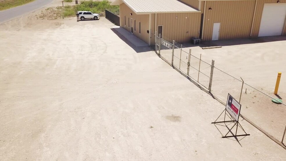 5228 Interstate 20 Service Rd, Odessa, TX for lease - Commercial Listing Video - Image 2 of 33