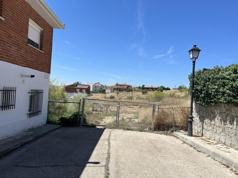 Land in Navas del Rey, Madrid for sale - Primary Photo - Image 1 of 5