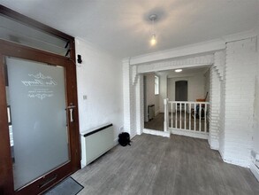 10A-10C Broad St, Ottery St Mary for lease Interior Photo- Image 1 of 6