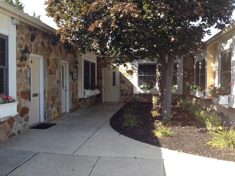 121 Johnson Rd, Turnersville, NJ for lease - Building Photo - Image 2 of 2