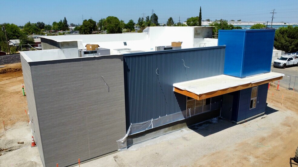 7945 Elder Creek rd, Sacramento, CA à louer - Photo de construction - Image 2 de 10