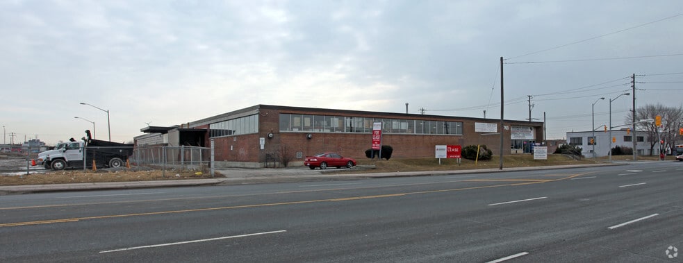 763 Warden Ave, Toronto, ON for lease - Building Photo - Image 2 of 12