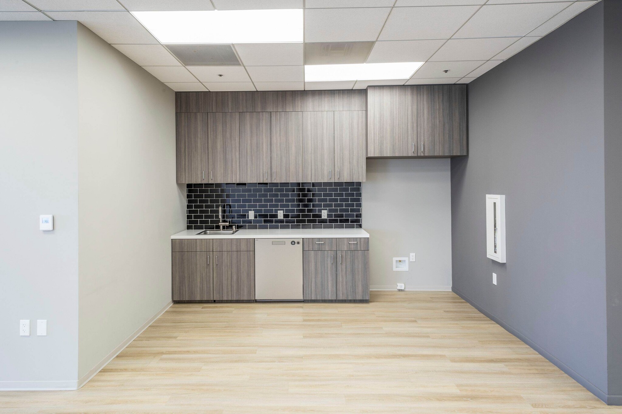 300 Spectrum Center Dr, Irvine, CA for lease Interior Photo- Image 1 of 8