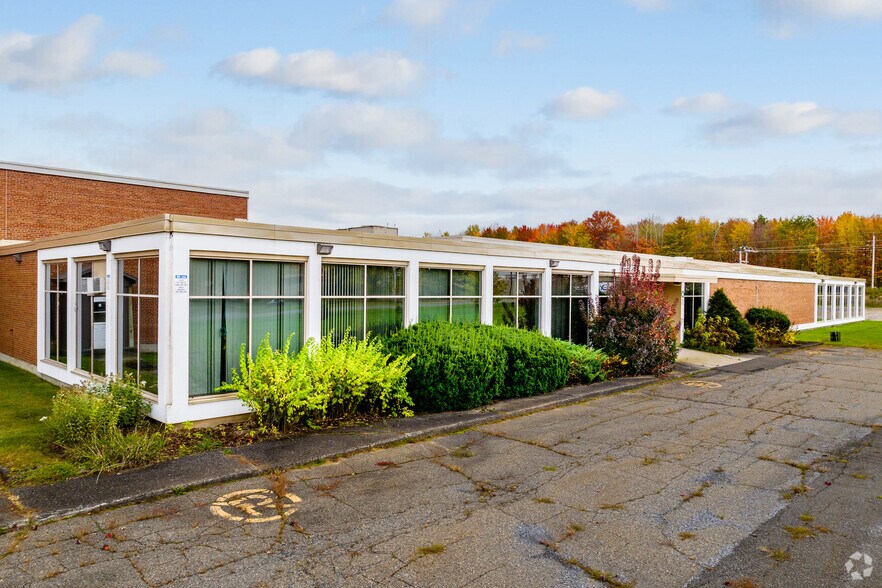 200 Boul Grand N, Cowansville, QC à vendre - Photo du bâtiment - Image 1 de 1