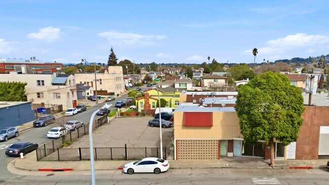 Plus de détails pour 2809-2815 Macdonald Ave, Richmond, CA - Bureau à vendre