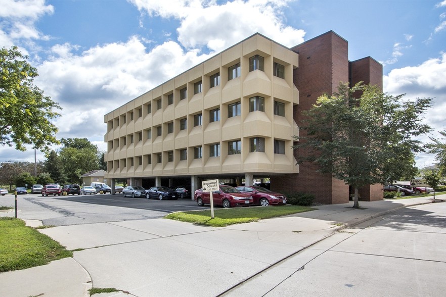 300 3rd Ave SE, Rochester, MN for lease - Building Photo - Image 1 of 23