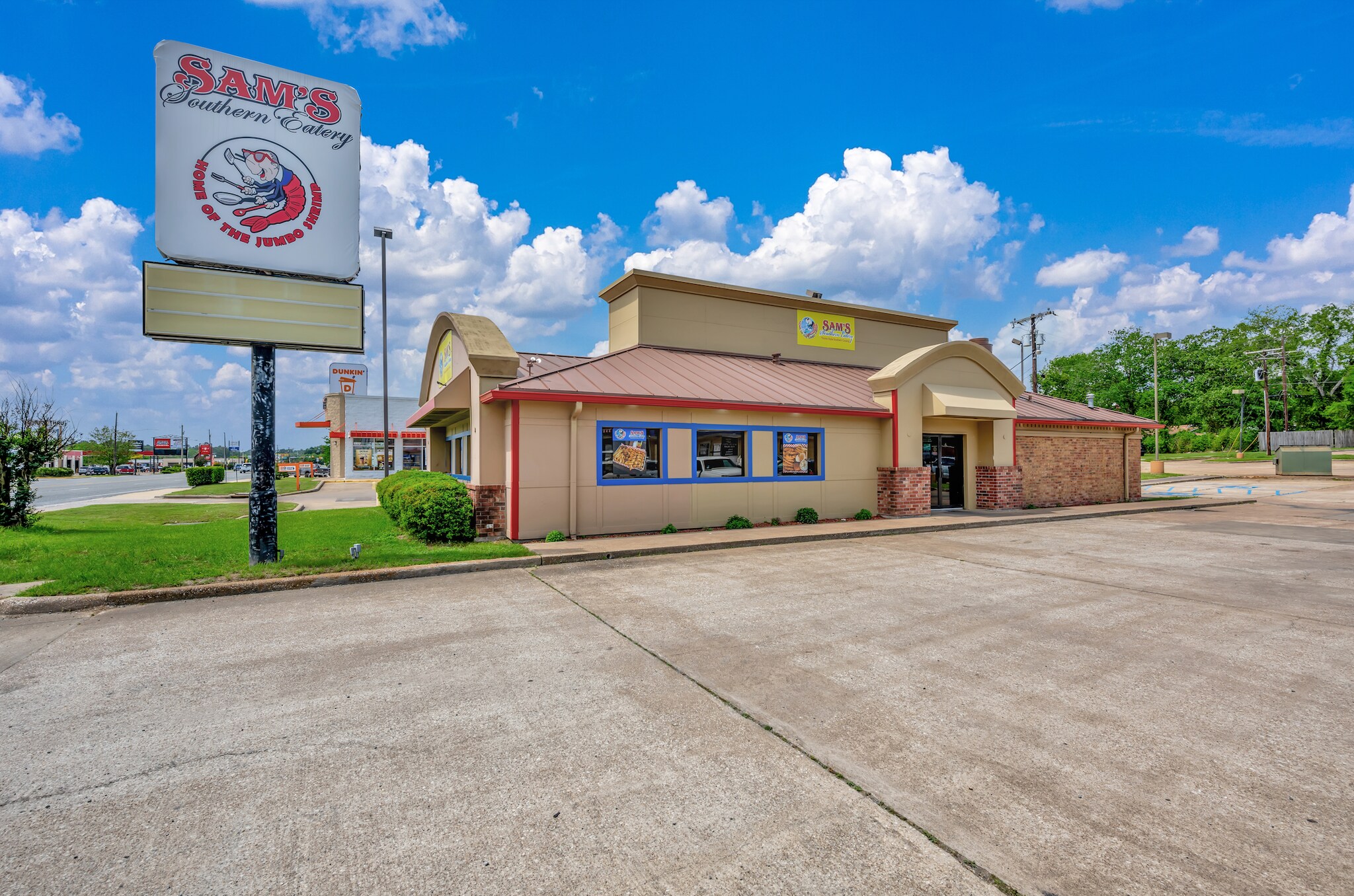 214 S Timberland Dr, Lufkin, TX à vendre Photo principale- Image 1 de 4