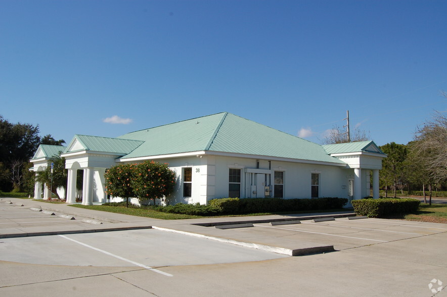 38 Suntree Pl, Melbourne, FL for lease - Building Photo - Image 3 of 3