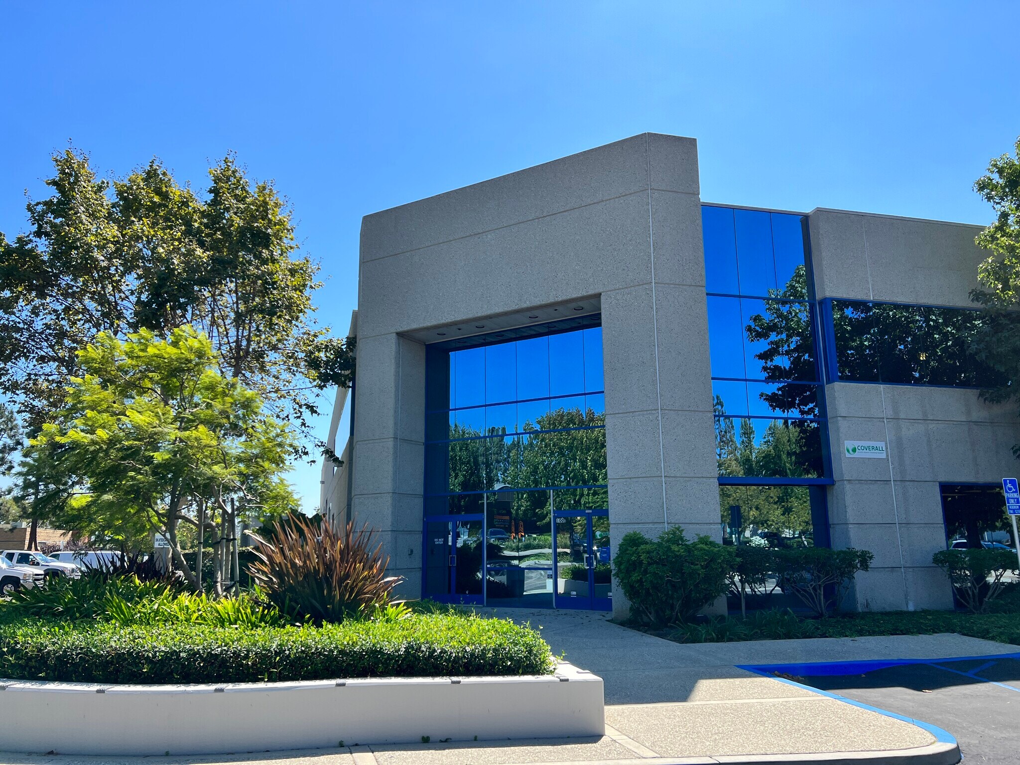 4820-4822 McGrath St, Ventura, CA à louer Photo du bâtiment- Image 1 de 19