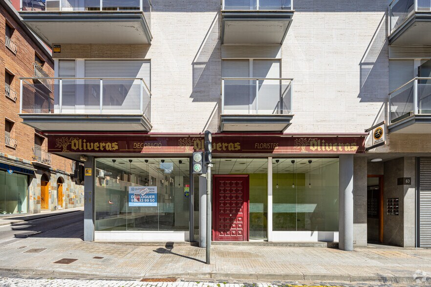 Commerce de détail dans Terrassa, Barcelona à louer - Photo du bâtiment - Image 3 de 3