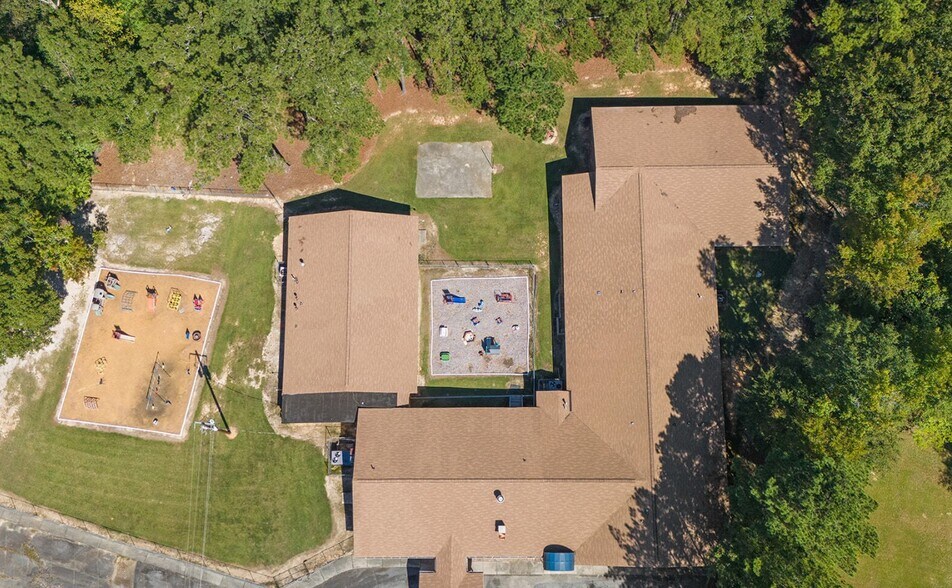 4433 Roundfield Rd, Macon-Bibb, GA à vendre - Photo du bâtiment - Image 2 de 7