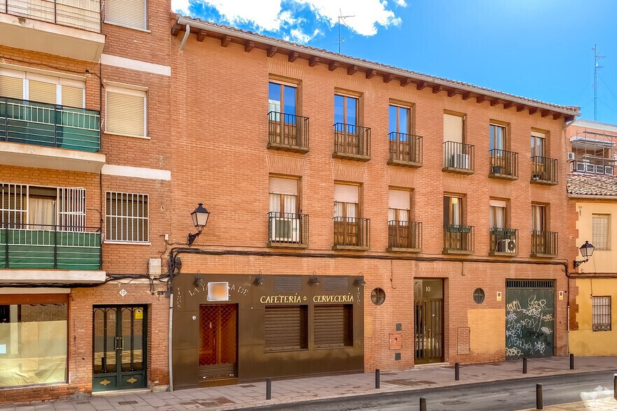 Multifamily in Alcalá de Henares, Madrid for sale - Building Photo - Image 2 of 2