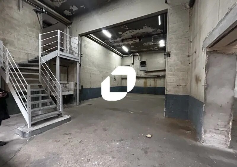 Flex dans Aubervilliers à louer - Photo du bâtiment - Image 3 de 11