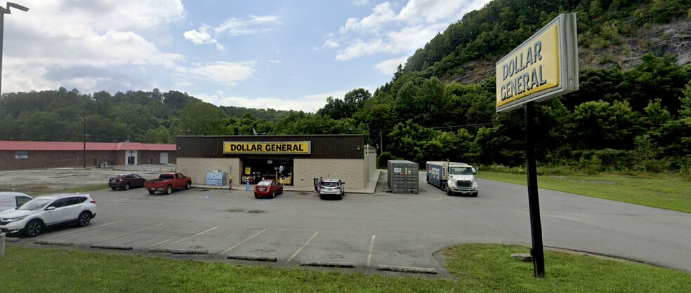 238 Harless Dr, Dryden, VA for sale - Building Photo - Image 2 of 4