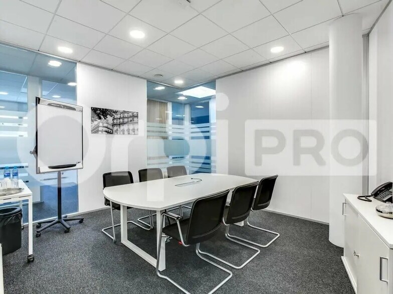 Bureau dans Bourg-la-Reine à louer - Photo intérieure - Image 2 de 12