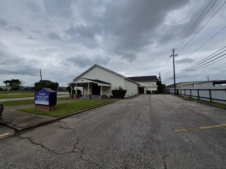 1221 Dewey St, Houston, TX for sale - Building Photo - Image 1 of 37