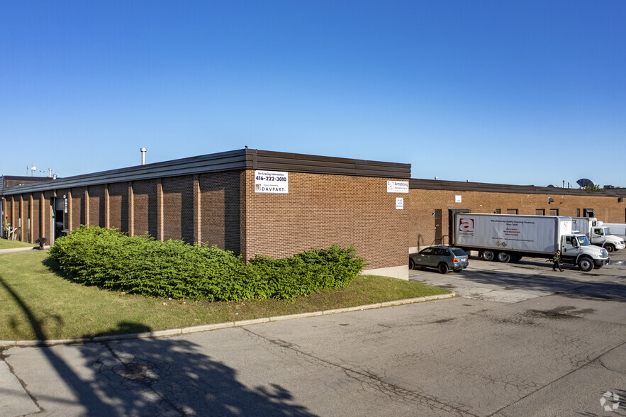 50 Akron Rd, Toronto, ON for sale - Primary Photo - Image 1 of 1