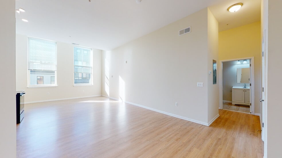 407-415 N Howard St, Baltimore, MD à vendre - Numérisation 3D de Matterport - Image 2 de 77