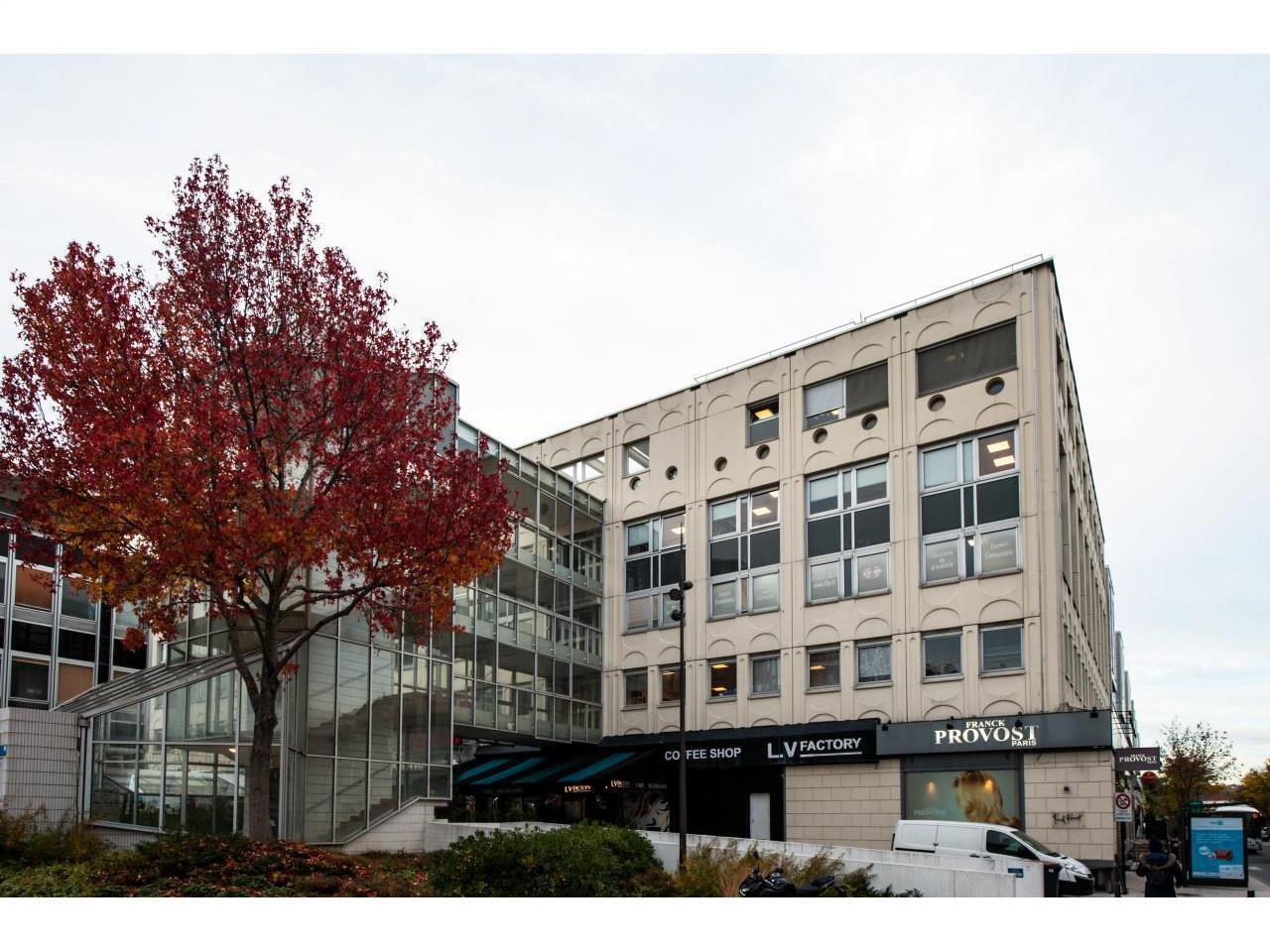 Office in LA VARENNE SAINT HILAIRE for sale Building Photo- Image 1 of 15