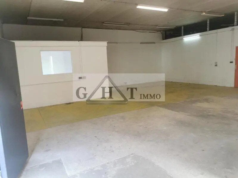 Industrial in Marcoussis for lease Interior Photo- Image 1 of 6