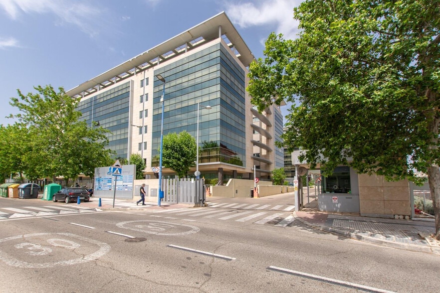 Office in Rivas-Vaciamadrid, Madrid for lease - Building Photo - Image 2 of 9