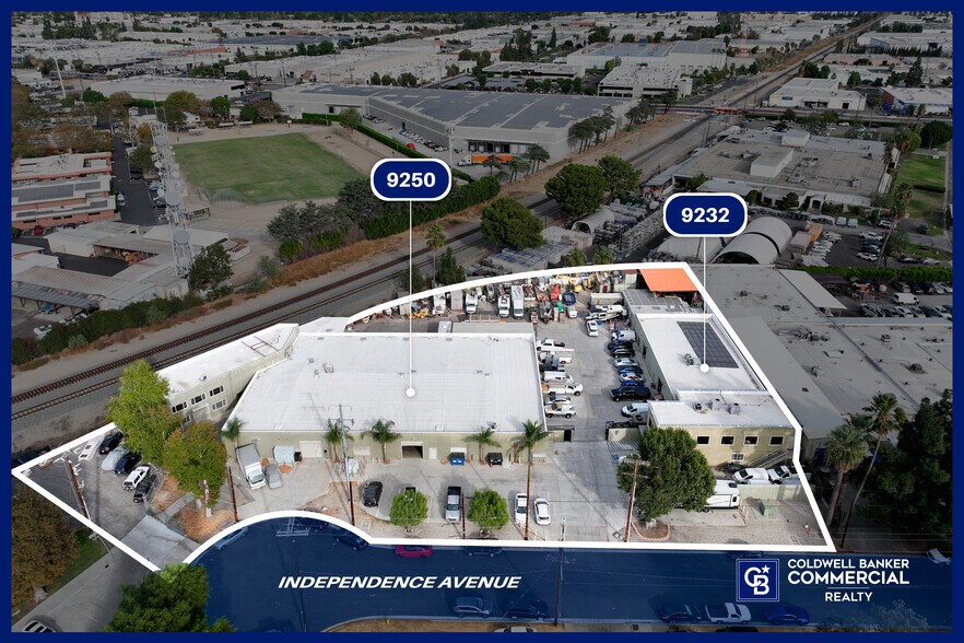 9232 Independence Ave, Chatsworth, CA à louer - Photo du bâtiment - Image 3 de 8