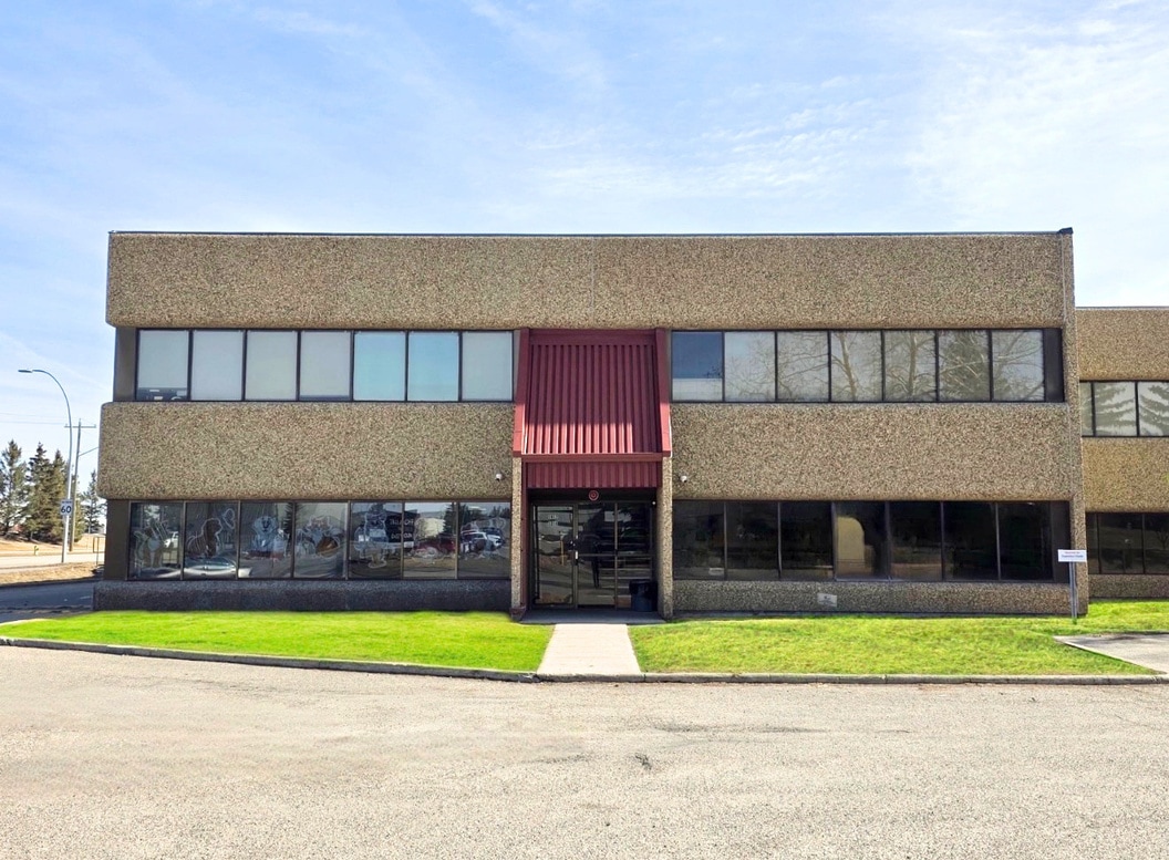 3944-3956 29 St NE, Calgary, AB for lease Building Photo- Image 1 of 5