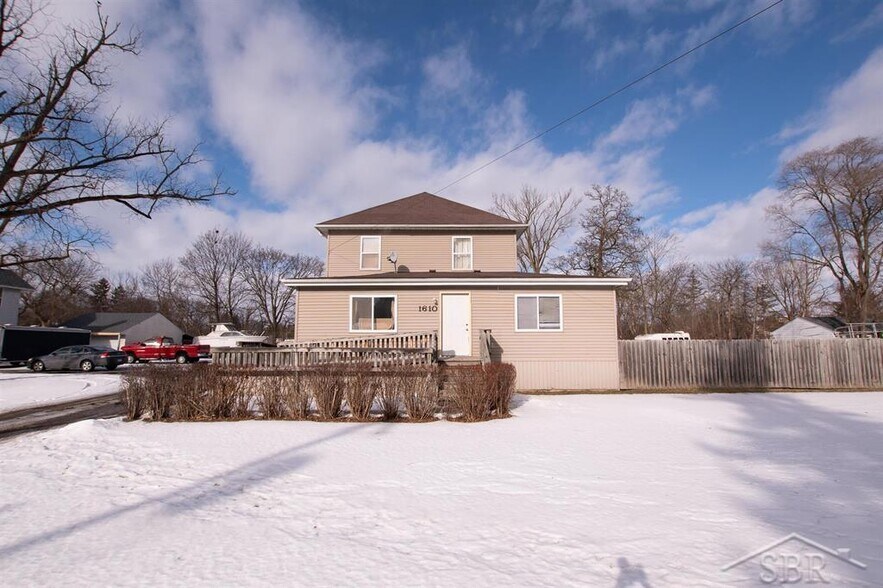 1610 Gratiot Ave, Saginaw, MI for sale - Building Photo - Image 3 of 5