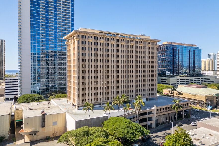 1600 Kapiolani Blvd, Honolulu, HI à louer - Photo du bâtiment - Image 3 de 11