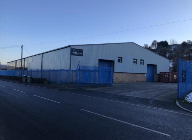 93 Birds Royd Ln, Brighouse à louer - Photo du bâtiment - Image 2 de 2