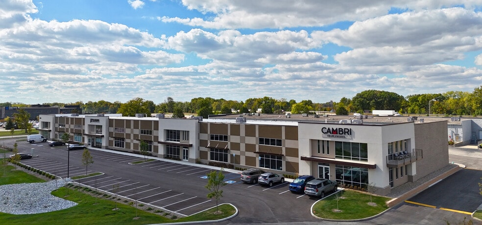 6400 Technology Center Dr, Indianapolis, IN for lease - Building Photo - Image 2 of 11