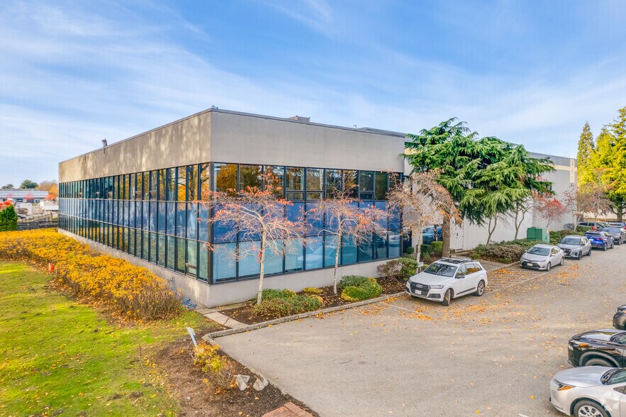 460 Fraserview Pl, Delta, BC à louer - Photo du bâtiment - Image 1 de 4