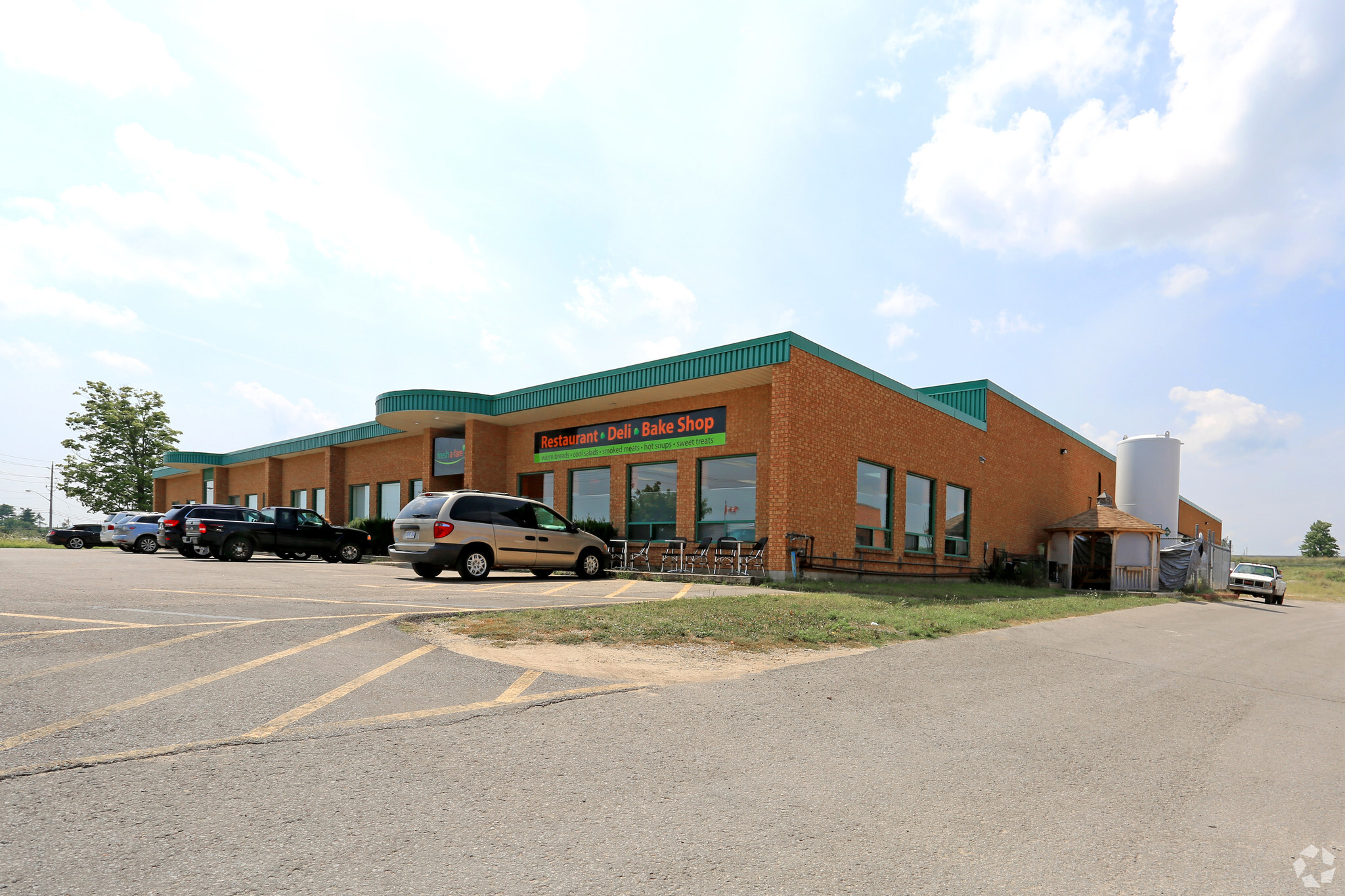 530 Welham Rd, Barrie, ON for lease Primary Photo- Image 1 of 5