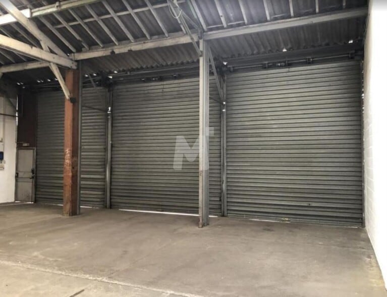Industrial in Villeneuve-Saint-Georges for lease - Building Photo - Image 3 of 5