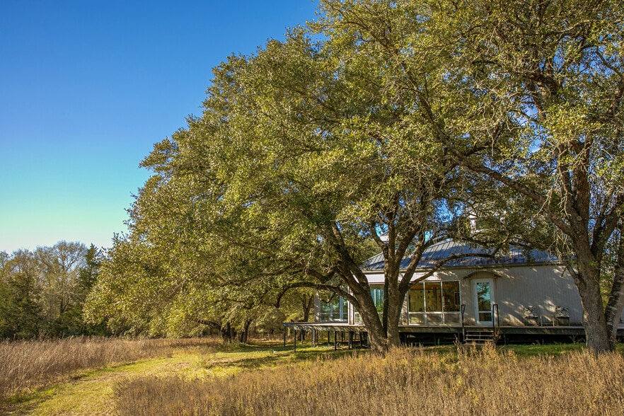 11107 11107 Mt Falls School Rd, Washington, TX for sale - Primary Photo - Image 1 of 42